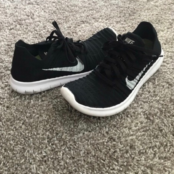 Nike Shoes - Nike fly knits